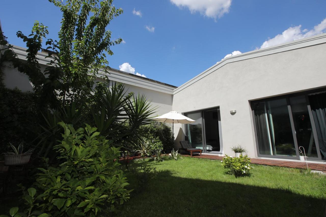 Loft Navigli With Private Garden Bed & Breakfast Milan Bagian luar foto